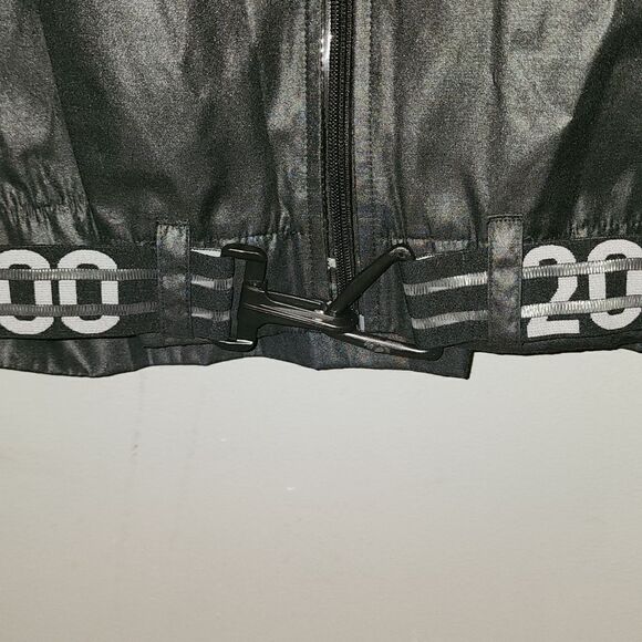 Speedo Windbreaker  - Picture 4 of 7